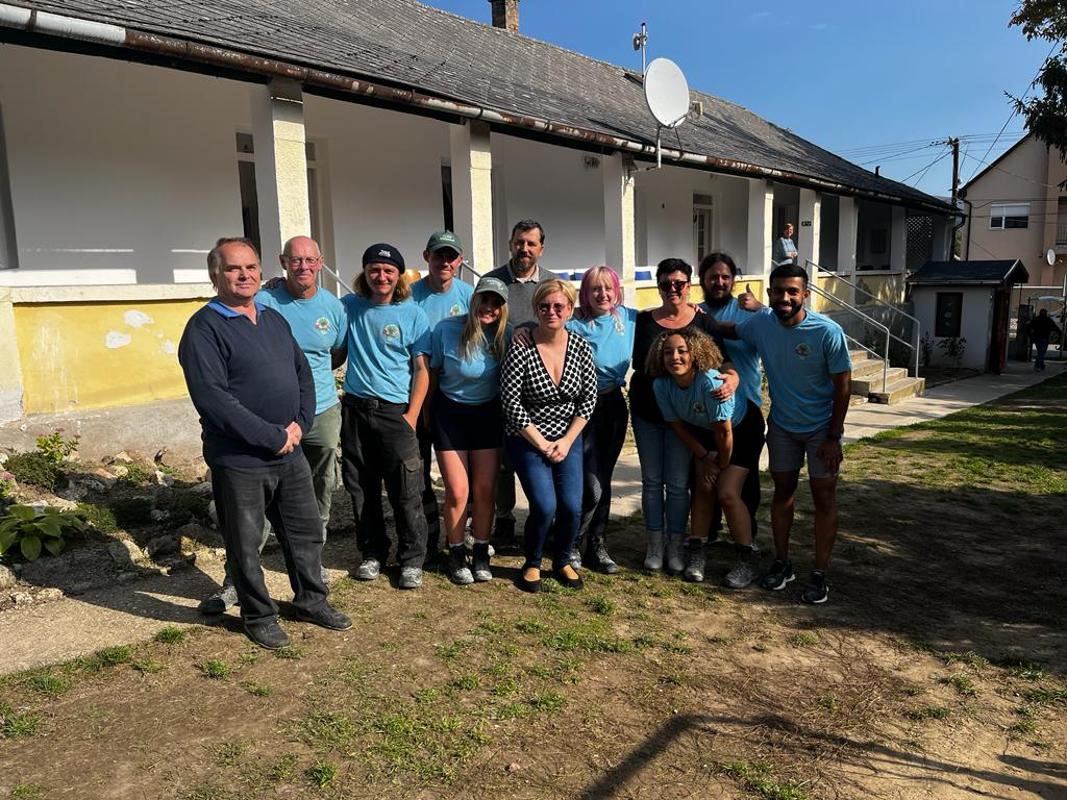 Glendale Apprentices build orphanage in Hungary