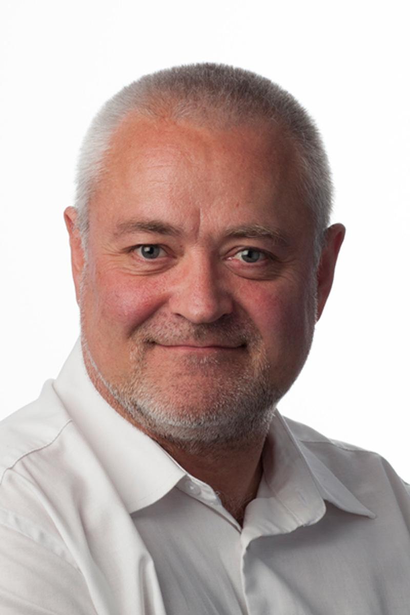 Simon King